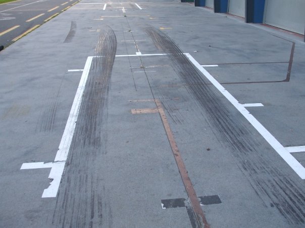 Pit box.jpg