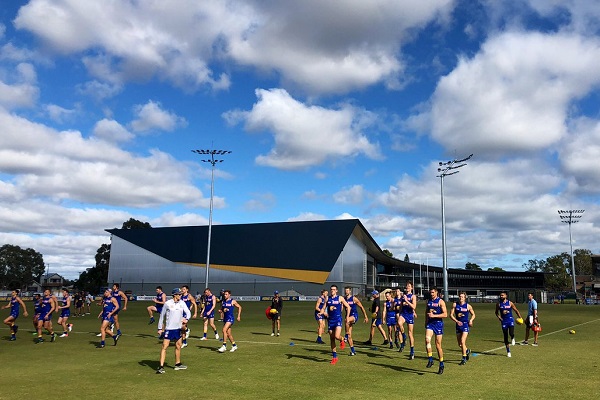 West_Coast_Eagles_Lathlain_Park_1.jpg