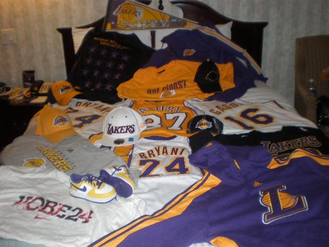 lakersgear2.jpg