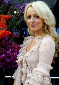 jackieo_narrowweb__200x288.jpg