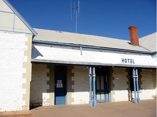 hotel.jpg