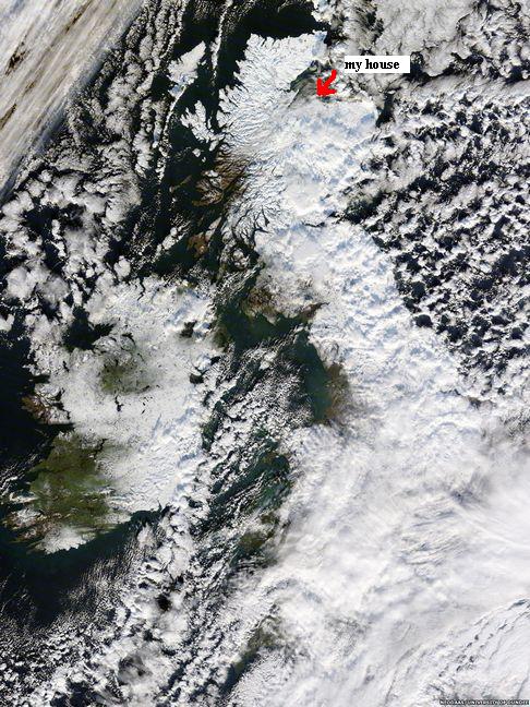 tn__50265949_uk_snow_dundeeuni1.JPG