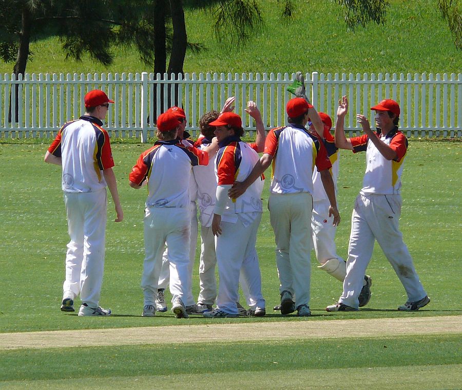 Gulls poles up vs NSW A.jpg