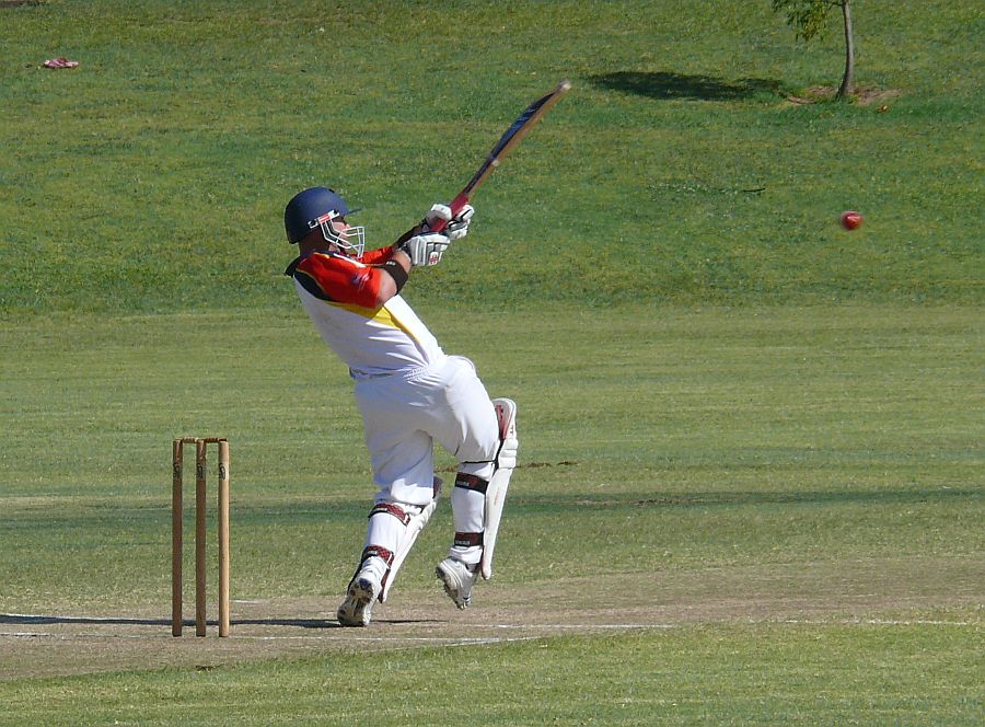 Hoddo first ball 4 vs Qld.jpg
