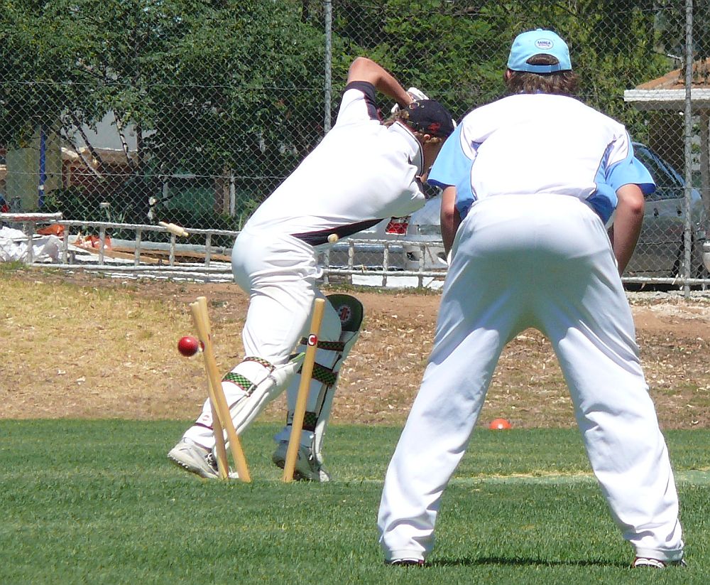Tarcs2 getting skittled vs ASCA U23s 130211.jpg