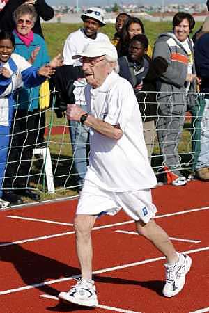 37435-old-guy-running.jpg