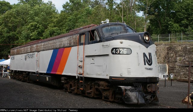 NJT2.jpg