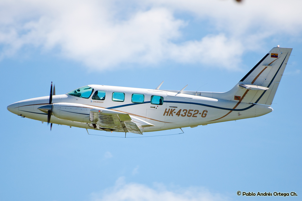 HK-4352-G_Cessna_T303_Crusader_(5066428839).jpg